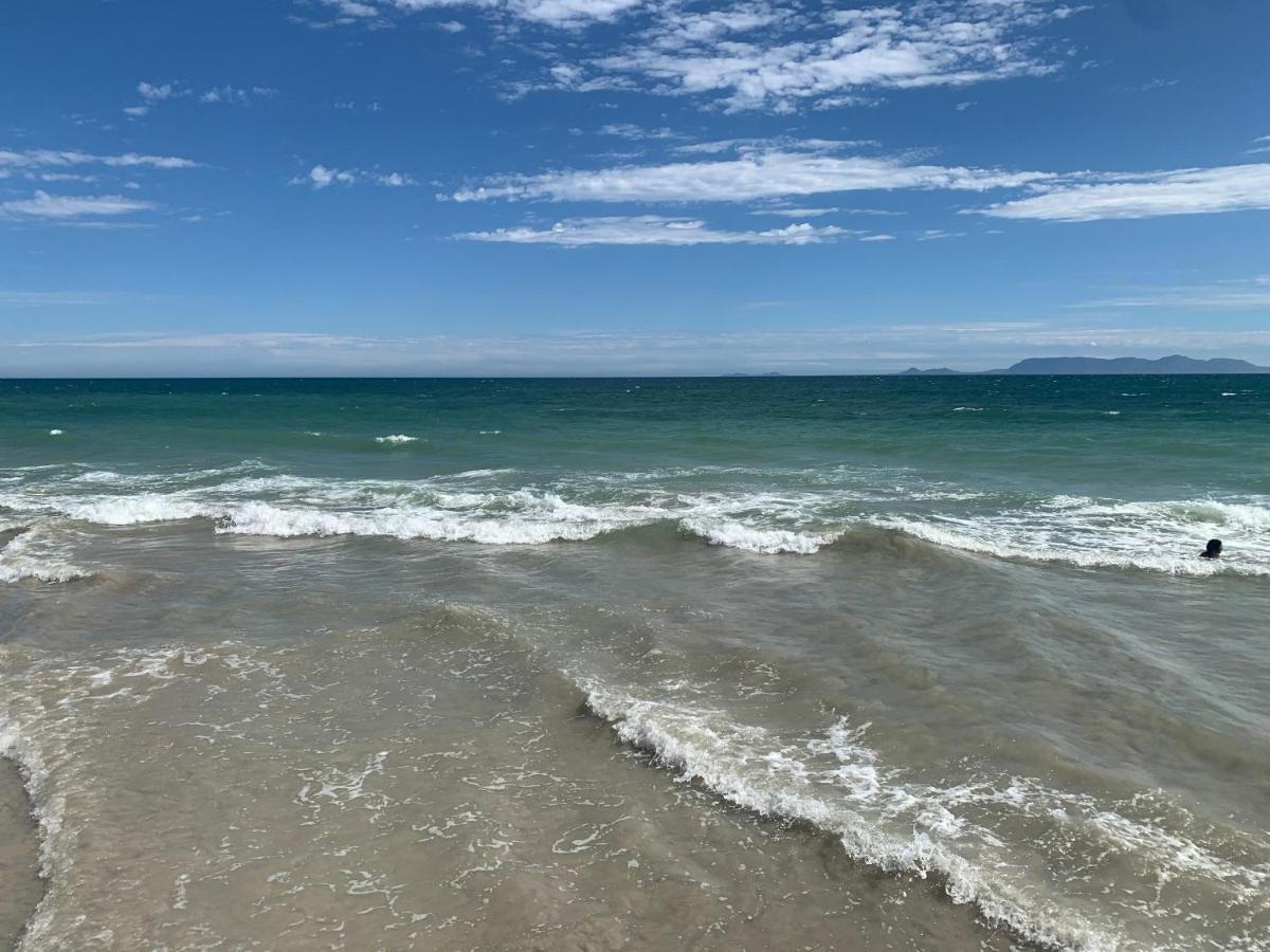 Apartment Beachfront Gem / Free Parking / A/c *